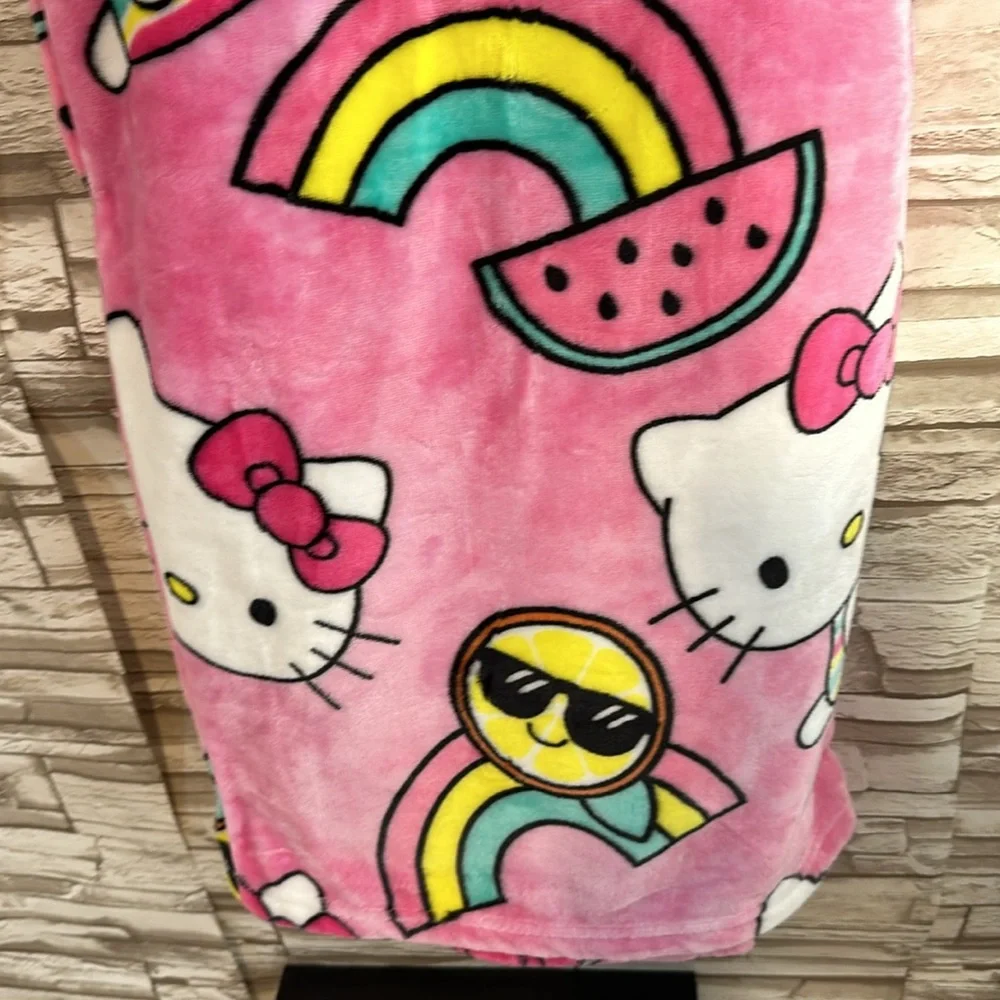 HELLO KITTY Tie Dye Rainbow Summer Silk Touch Throw